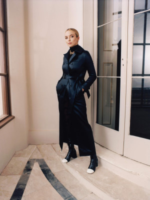 Jodie Comer by Juliette Cassidy for Porter // 2020