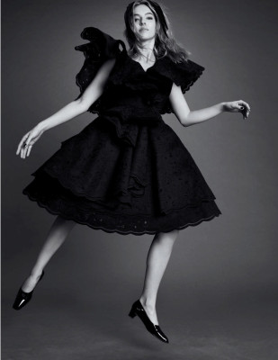 Jodie Comer by Emma Summerton for Vogue España // 2021