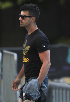 photo 25 in Joe Jonas gallery [id462913] 2012-02-13 00:00:00