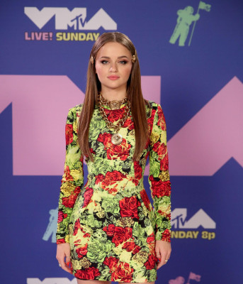 Joey King - &#039;2020 MTV Video Music Awards&#039; in New York (Arrival) | 30.08.2020