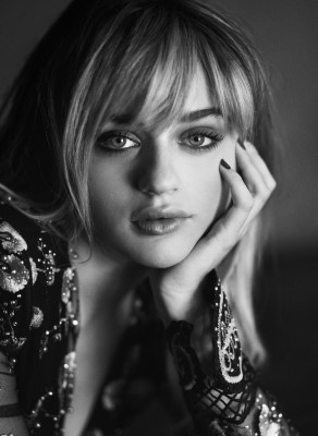 Joey King – Photoshoot for Iris Covet Book #12 (2019)