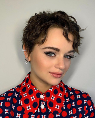 Joey King – “The Act” 2020 SAG Awards Screenings