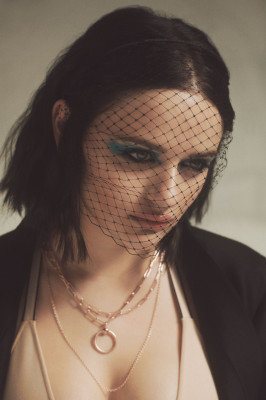 Joey King by Serrao &amp; May for Flaunt || Spring 2021