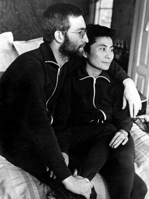 photo 3 in John Lennon gallery [id619269] 2013-03-29 00:00:00