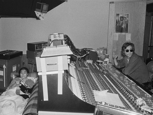 John Lennon pic #365277