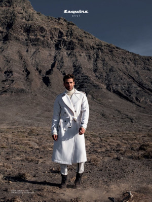 Jon Kortajarena - Esquire Czech 2021