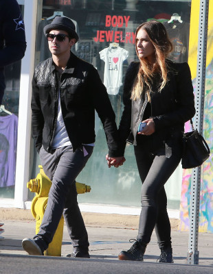 photo 28 in Jonas Brothers gallery [id671711] 2013-10-21 00:00:00