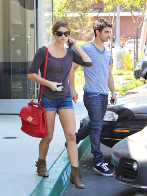 photo 5 in Jonas Brothers gallery [id708131] 2014-03-10 00:00:00