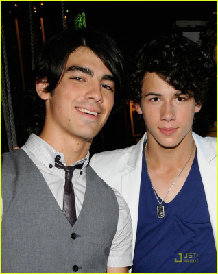 Jonas Brothers pic #145433