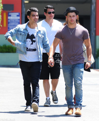 Jonas Brothers pic #768863