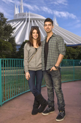Jonas Brothers pic #336621