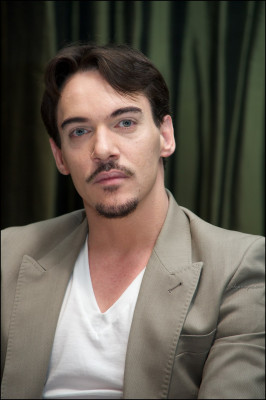 Jonathan Rhys-Meyers pic #633166