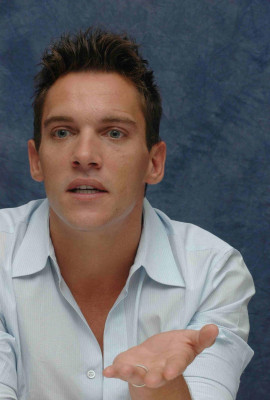 Jonathan Rhys-Meyers pic #633180