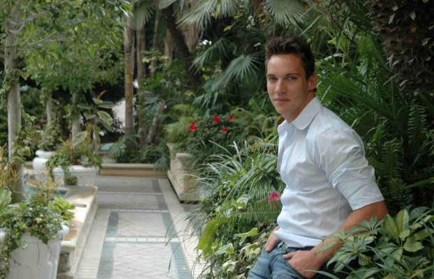 Jonathan Rhys-Meyers pic #633178