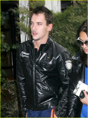Jonathan Rhys-Meyers pic #146514
