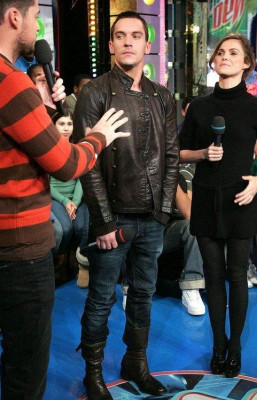 Jonathan Rhys-Meyers pic #641180
