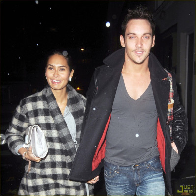 Jonathan Rhys-Meyers pic #752235