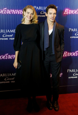Jonathan Rhys-Meyers pic #752238