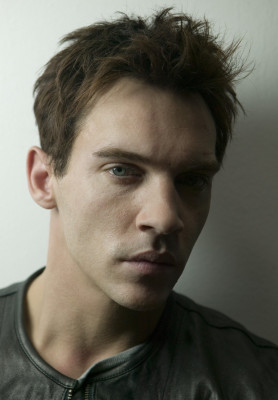 Jonathan Rhys-Meyers pic #759041