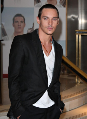 Jonathan Rhys-Meyers pic #641175