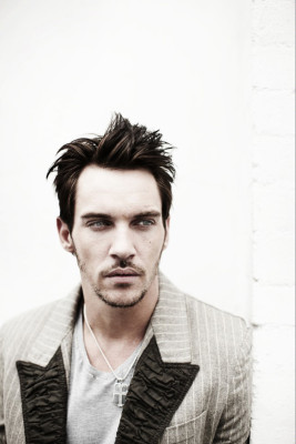 Jonathan Rhys-Meyers pic #346721