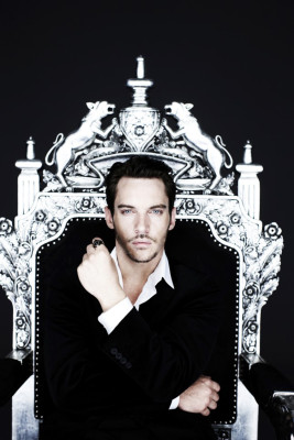 Jonathan Rhys-Meyers pic #346723