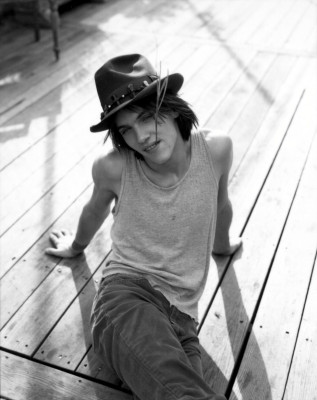 Jonathan Rhys-Meyers pic #139687