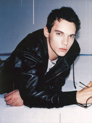 photo 3 in Jonathan Rhys-Meyers gallery [id139686] 2009-03-10 00:00:00