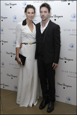 Jonathan Rhys-Meyers pic #652343
