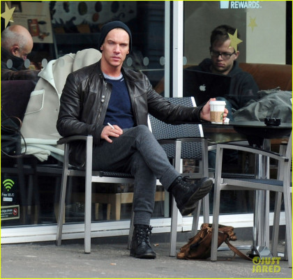 Jonathan Rhys-Meyers pic #661600