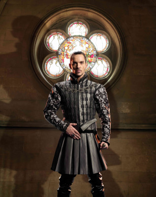 Jonathan Rhys-Meyers pic #389320