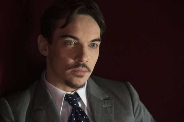 Jonathan Rhys-Meyers pic #671216