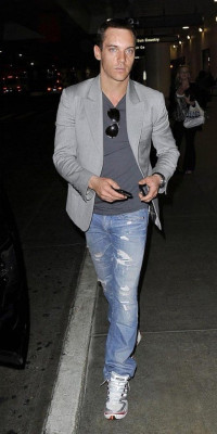 Jonathan Rhys-Meyers pic #629135