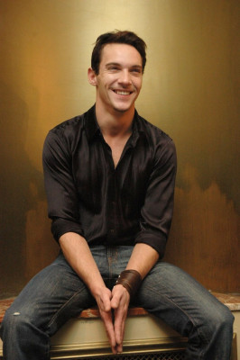 Jonathan Rhys-Meyers pic #661595