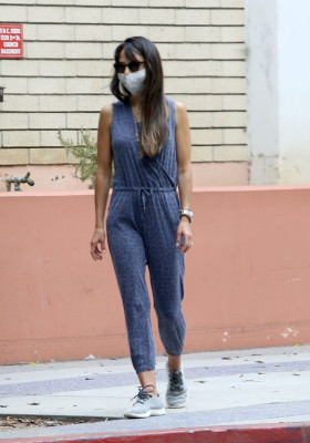 Jordana Brewster – Out in Los Angeles 08/06/2020