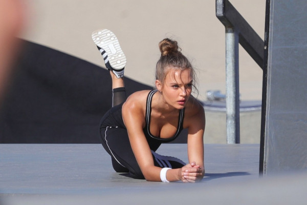 Josephine Skriver pic #1025361
