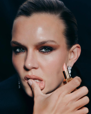 Josephine Skriver for L'Officiel Thailand by Ricardo Beas