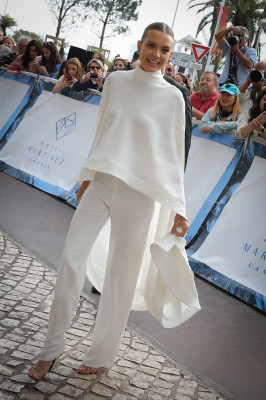 Josephine Skriver Chic Outfit – Outside the Martinez Hotel in Cannes