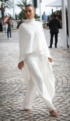 Josephine Skriver Chic Outfit – Outside the Martinez Hotel in Cannes
