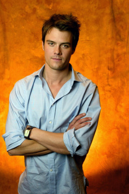photo 25 in Josh Duhamel gallery [id301946] 2010-10-06 00:00:00