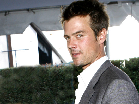 photo 12 in Josh Duhamel gallery [id364078] 2011-02-25 00:00:00
