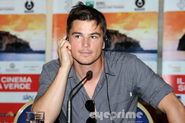 photo 7 in Josh Hartnett gallery [id278952] 2010-07-19 00:00:00