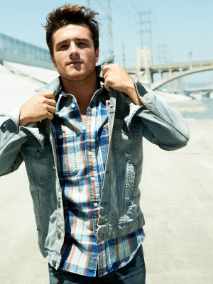 photo 5 in Josh Hutcherson gallery [id687600] 2013-12-27 00:00:00