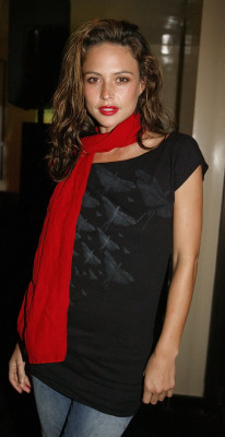 photo 4 in Josie Maran gallery [id195960] 2009-10-09 00:00:00