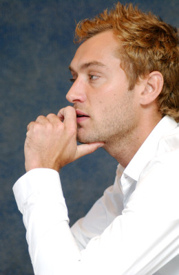 photo 28 in Jude Law gallery [id443250] 2011-12-06 00:00:00