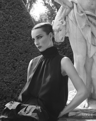 Julia Bergshoeff for Vogue NL 11/2024 by Jasper Abels