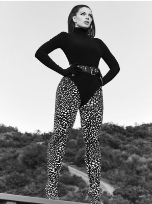 JULIA FOX for King Kong Magazine, Fame Issue April 2020