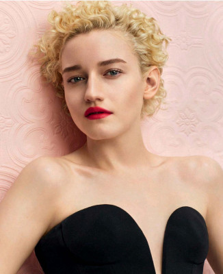 JULIA GARNER in S Moda Magazine, APril 2020