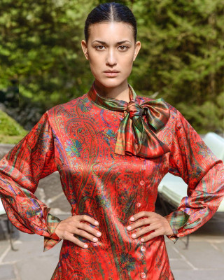 Julia Jones pic #985184