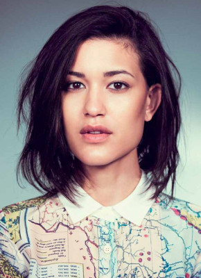 Julia Jones pic #954676